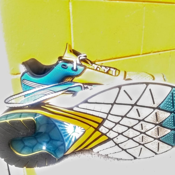 PUMA Kids Cross Trainers - Picture 4 of 6